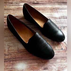 Vionic Classic Black Willa ll Women's Loafers 9